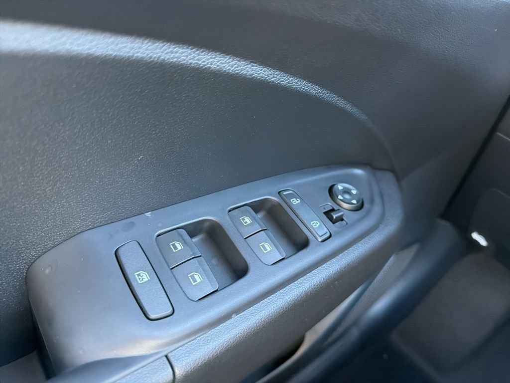 New 2026 Hyundai Venue SE FWD image 25