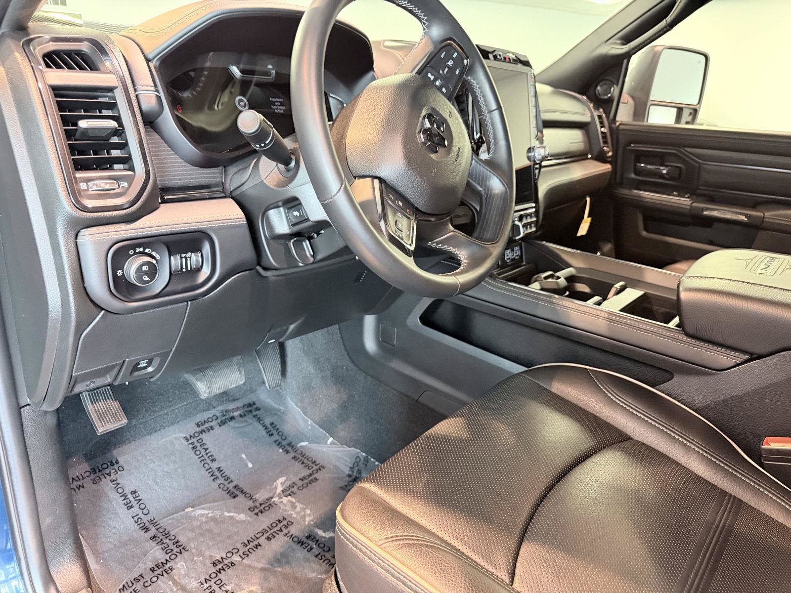 Used 2024 RAM 3500 Limited AWD/4WD image 39