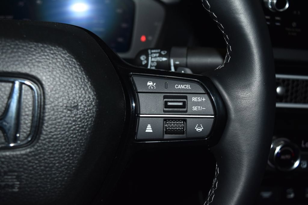 Used 2025 Honda Civic Sport image 10