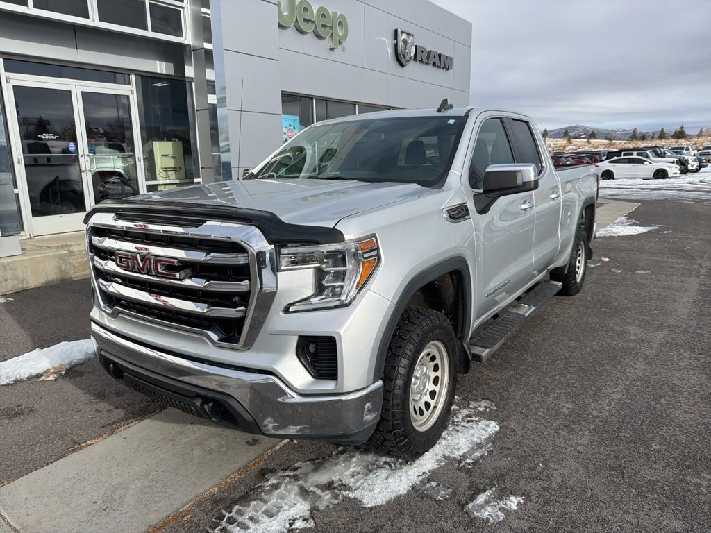 Used 2020 GMC Sierra 1500 SLE w/ Remote Start Package image 1