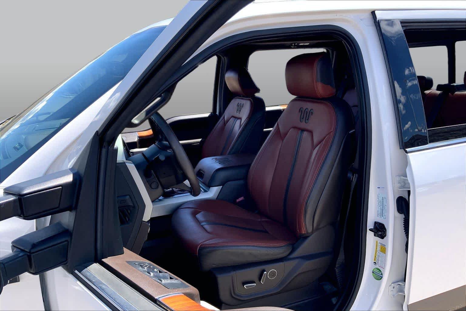 Used 2019 Ford F150 King Ranch w/ Equipment Group 601A Luxury AWD/4WD image 7