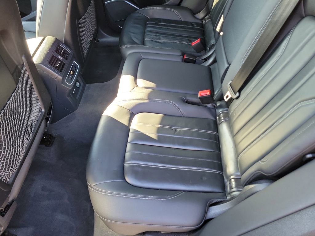 Used 2023 Audi Q5 2.0T Premium image 13