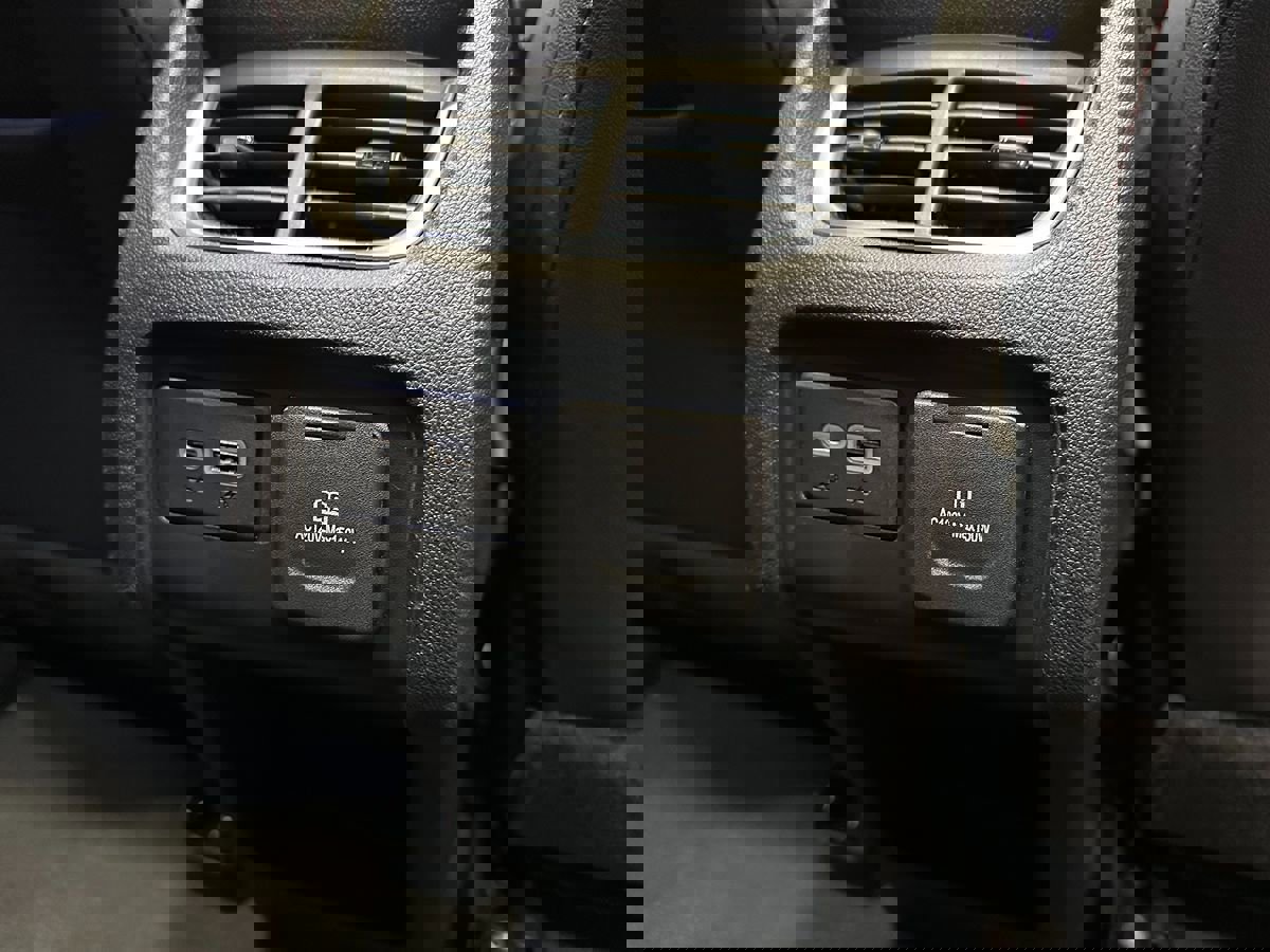 Used 2022 Chevrolet Blazer RS image 19