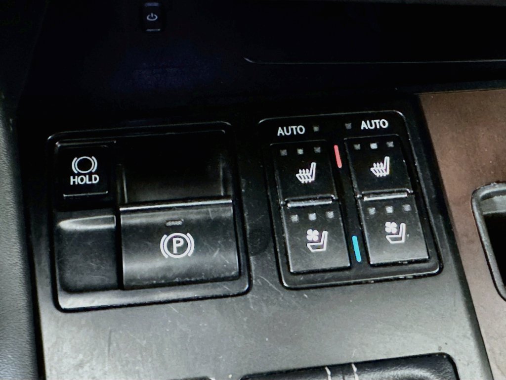 Used 2022 Lexus RX 450h AWD w/ Premium Package image 22