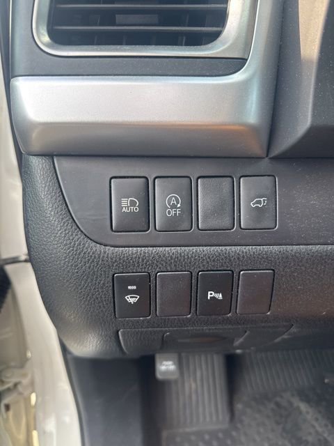 Used 2018 Toyota Highlander Limited image 23