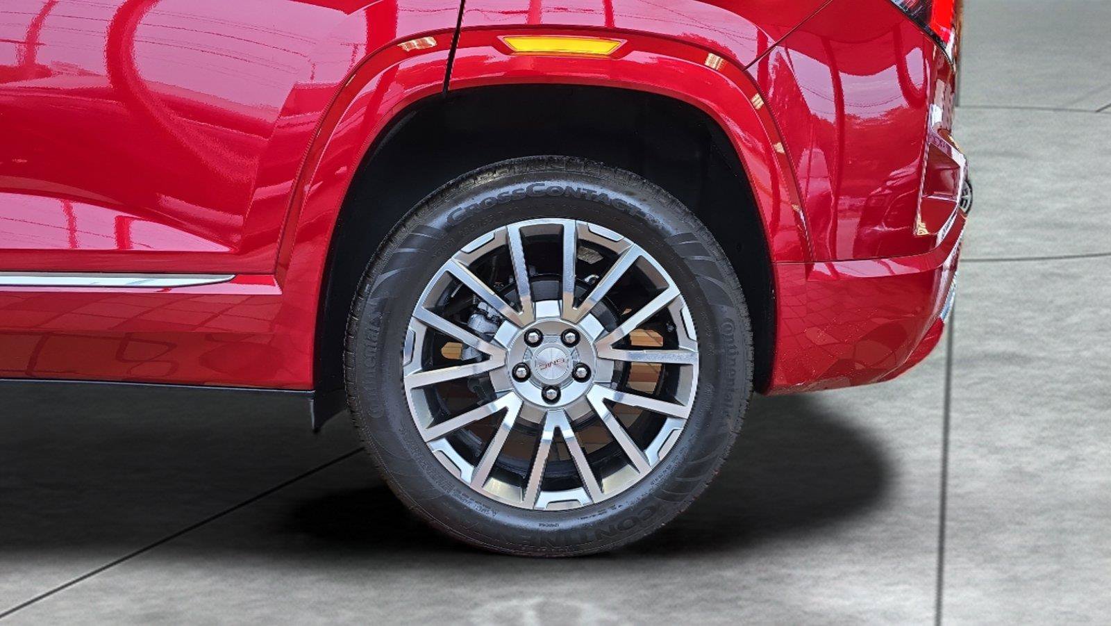 Used 2026 GMC Terrain Denali w/ LPO, Floor Liner Package AWD/4WD image 29