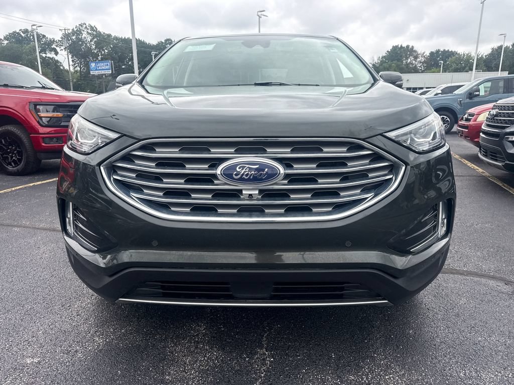 Used 2024 Ford Edge Titanium w/ Equipment Group 301A AWD/4WD video 3