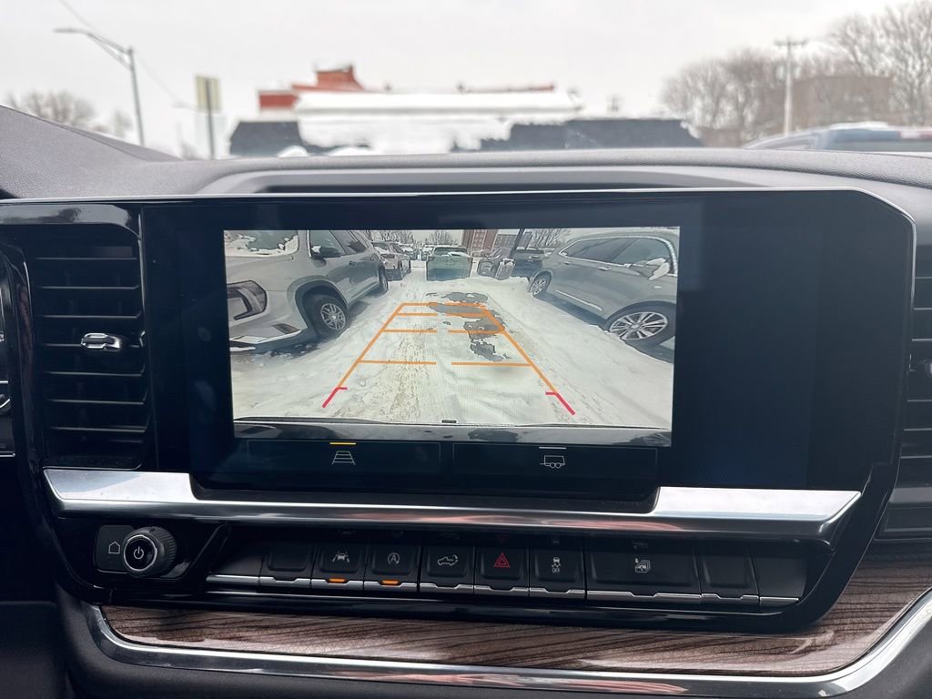 Used 2024 Chevrolet Silverado 1500 LT image 22