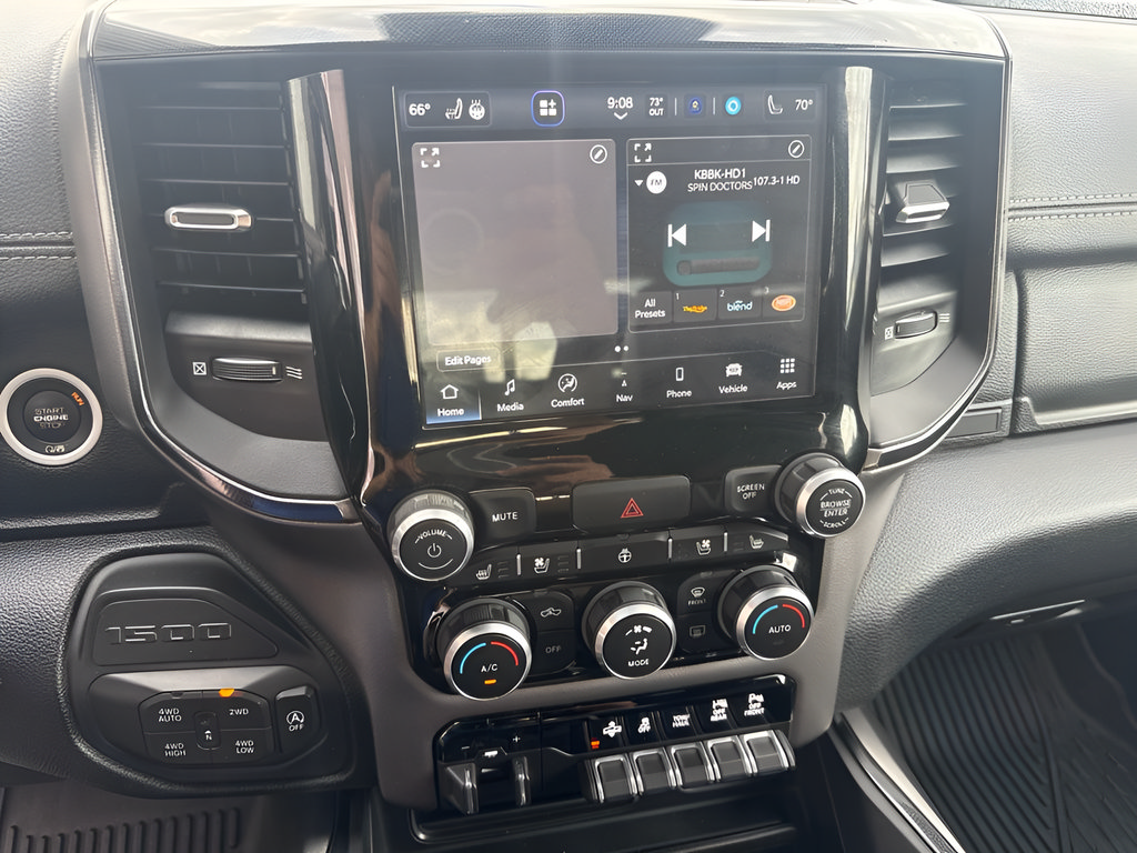 Used 2022 RAM 1500 Laramie AWD/4WD image 12
