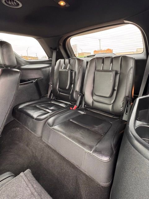 Used 2019 Ford Explorer XLT w/ XLT Sport Appearance Package image 13