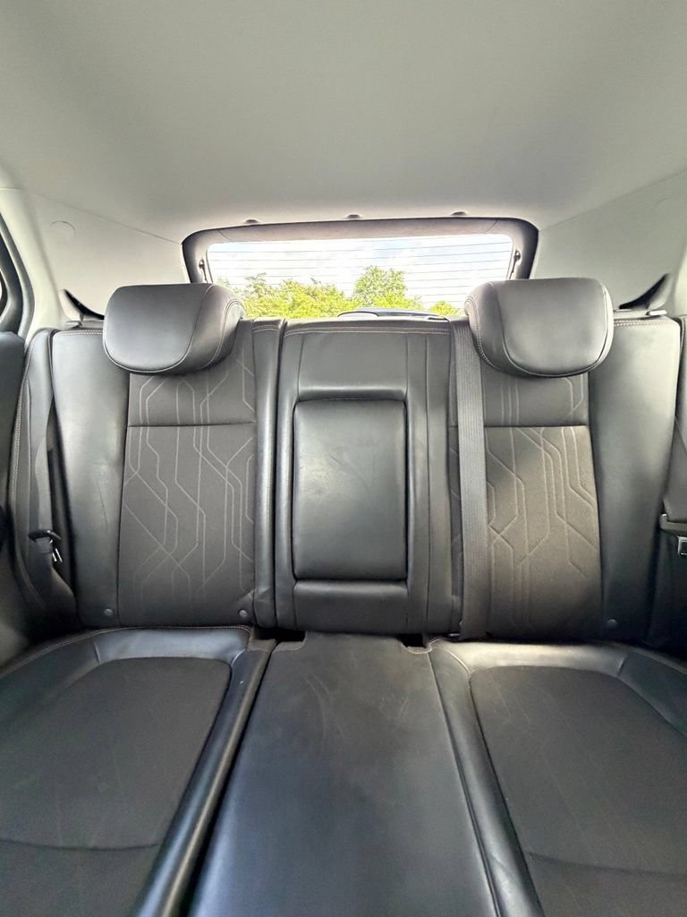 Used 2022 Chevrolet Trax LT w/ LT Convenience Package AWD/4WD image 16