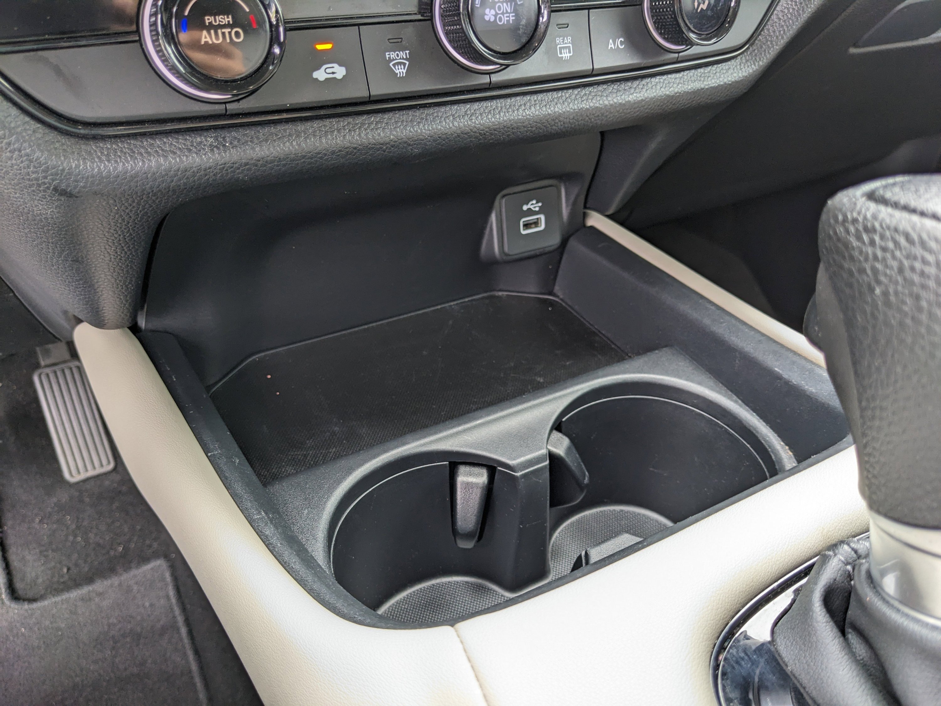 Used 2023 Honda HR-V LX image 24