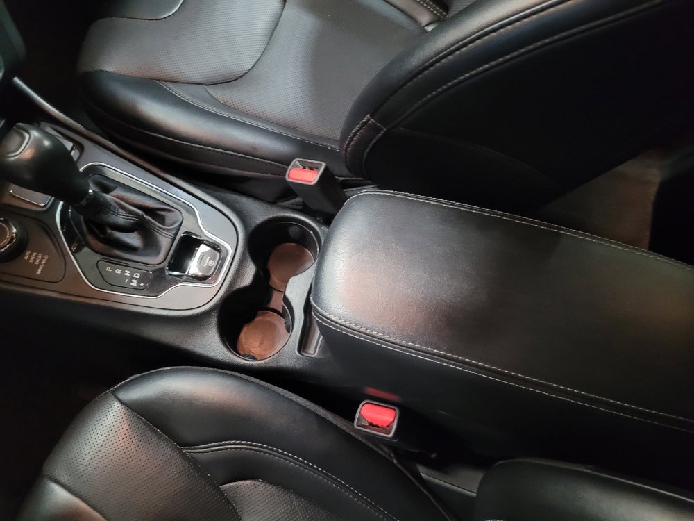 Used 2022 Jeep Cherokee Limited image 26
