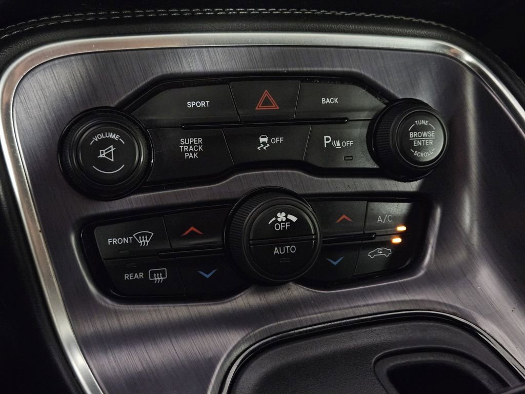 Used 2015 Dodge Challenger R/T w/ Quick Order Package 28B R/T RWD image 15
