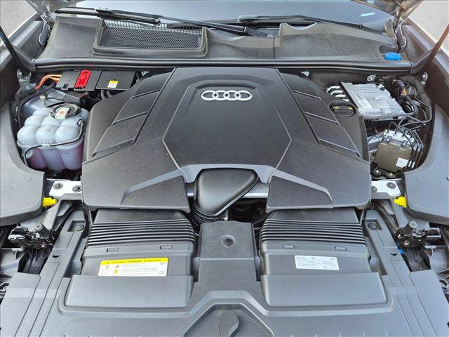 Used 2020 Audi Q8 Prestige w/ Prestige Package AWD/4WD image 24