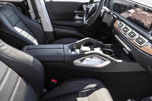 New 2026 Mercedes-Benz GLS 450 4MATIC image 26