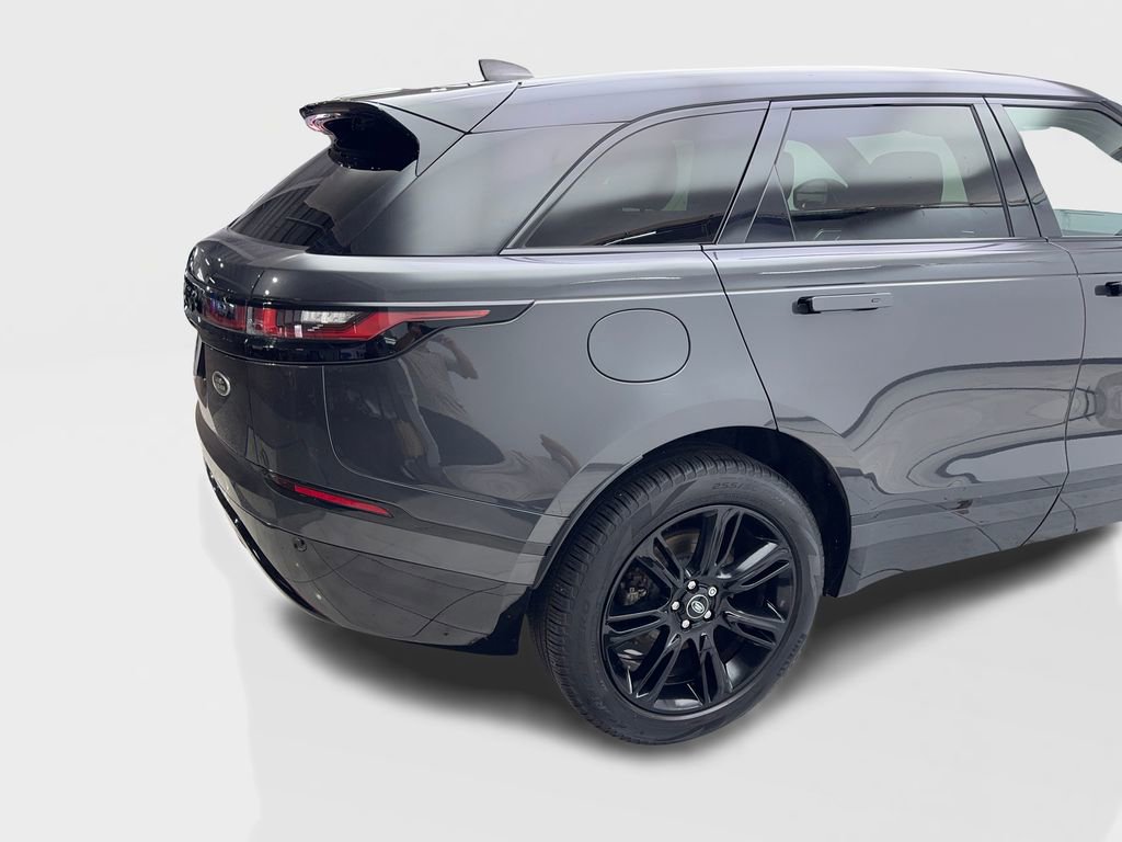 Used 2022 Land Rover Range Rover Velar R-Dynamic S image 16
