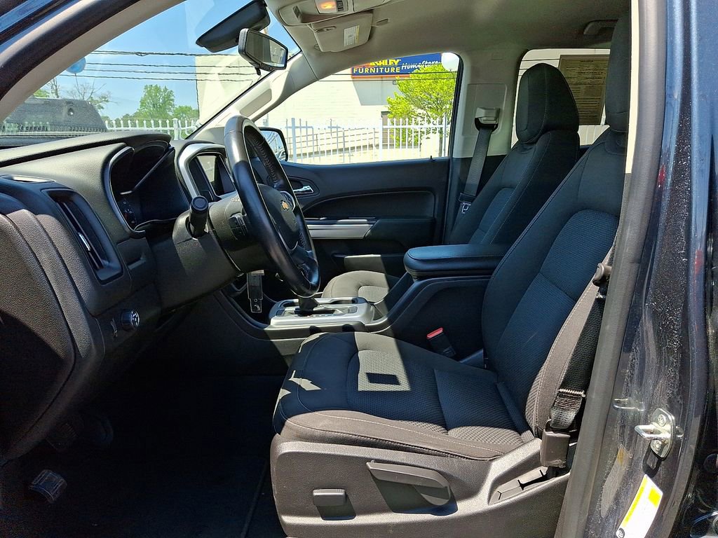 Used 2019 Chevrolet Colorado LT w/ LT Convenience Package RWD image 13