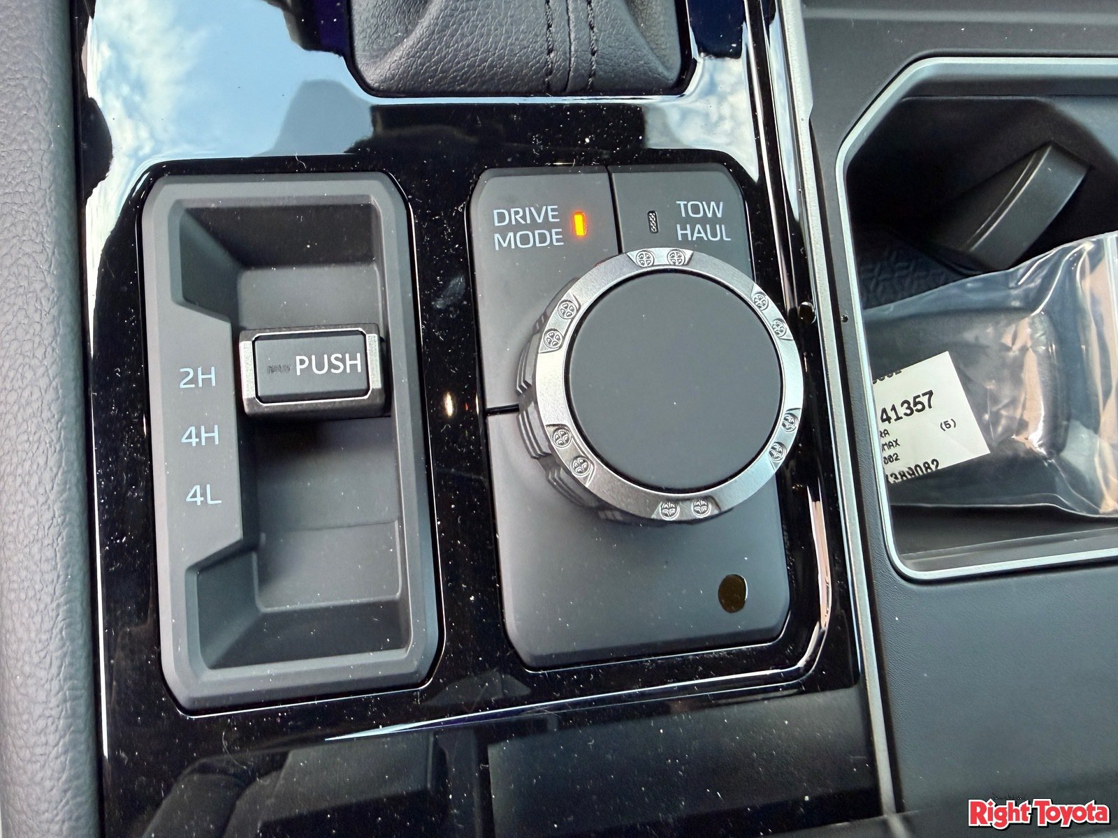 New 2026 Toyota Tundra Limited AWD/4WD image 24