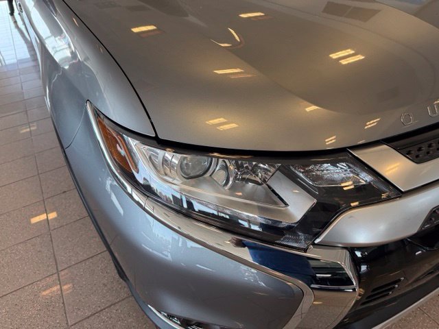 Used 2020 Mitsubishi Outlander ES FWD image 10