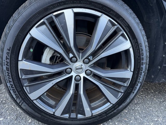 Certified 2022 Volvo XC60 B5 Momentum w/ Climate Package image 14