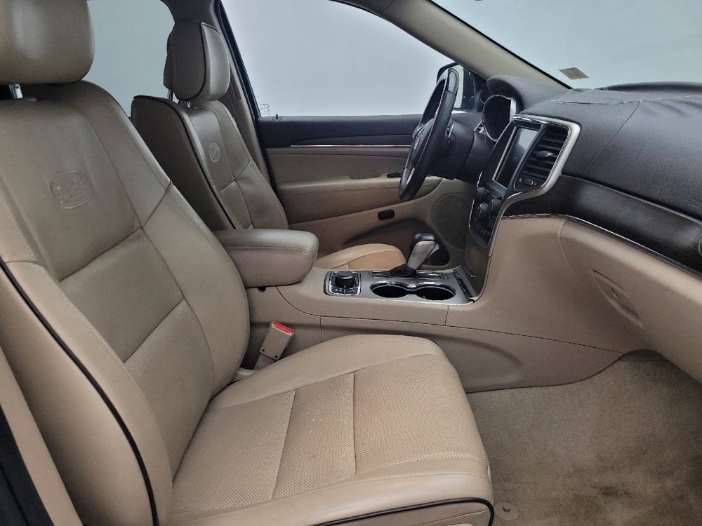 Used 2016 Jeep Grand Cherokee Overland AWD/4WD image 21