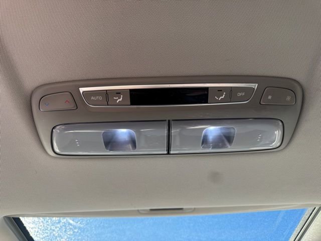 Used 2023 Kia Telluride EX w/ EX Captain's Chair Package image 18