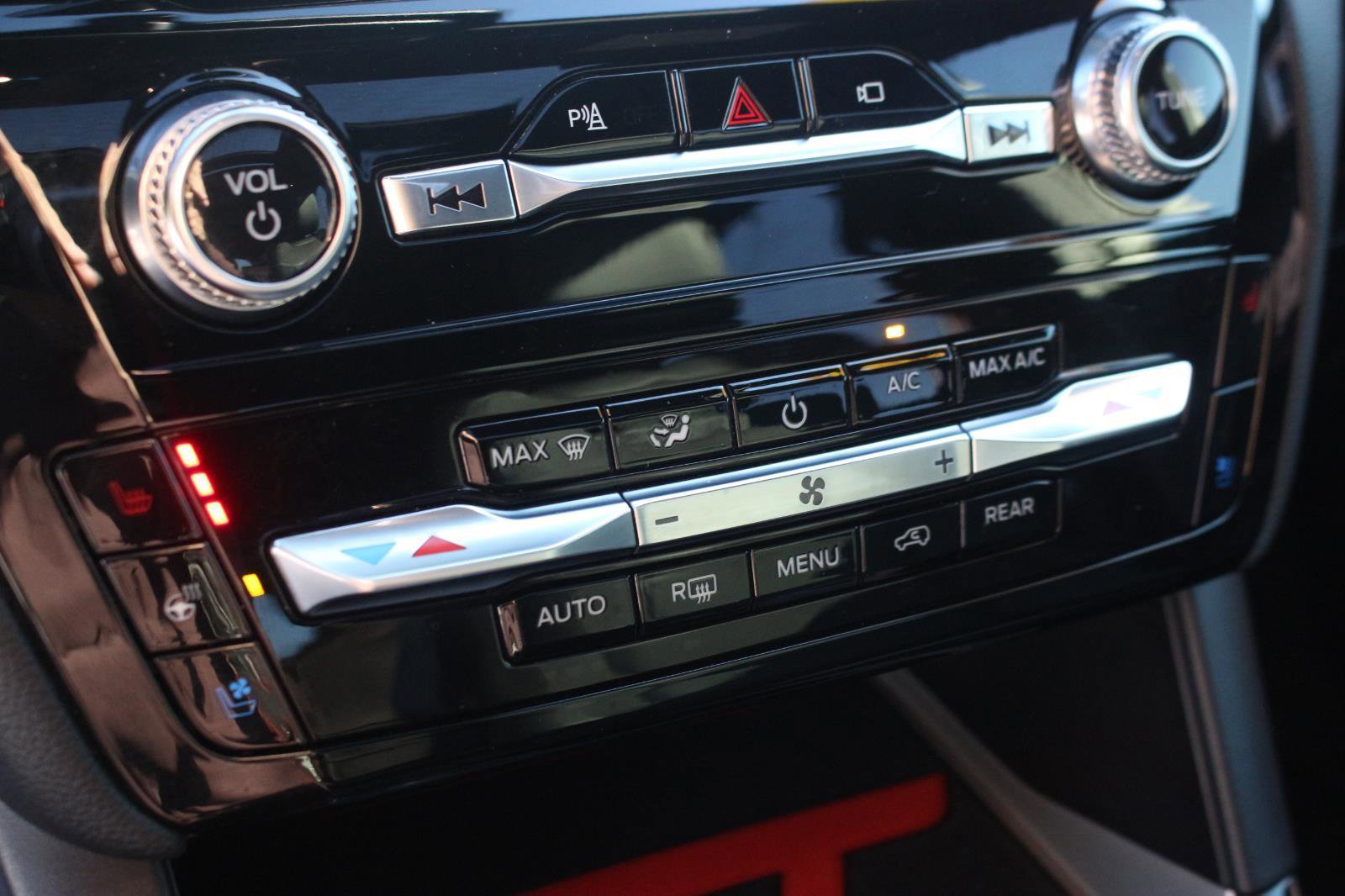 Used 2022 Ford Explorer ST w/ Equipment Group 401A image 32