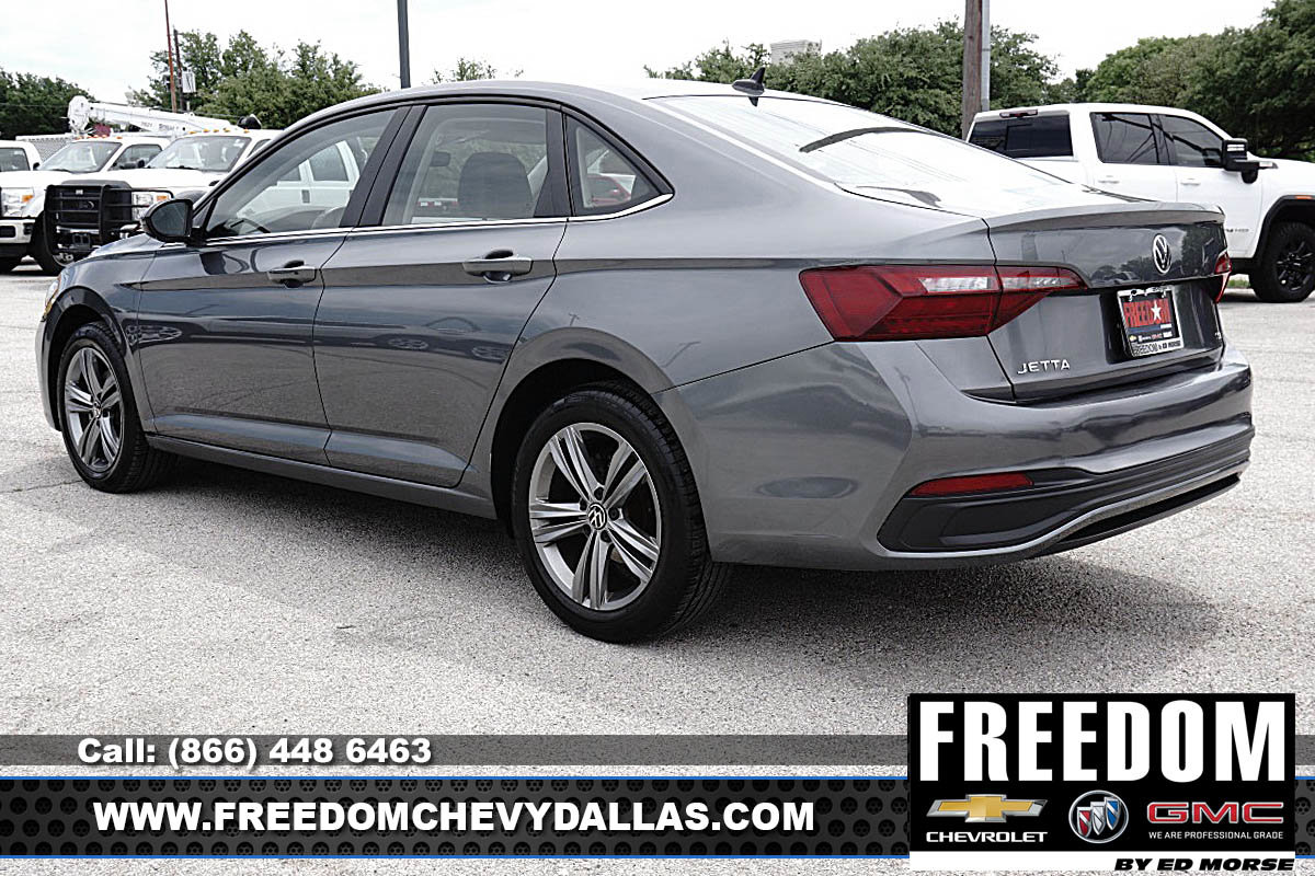 Used 2024 Volkswagen Jetta SE FWD image 33
