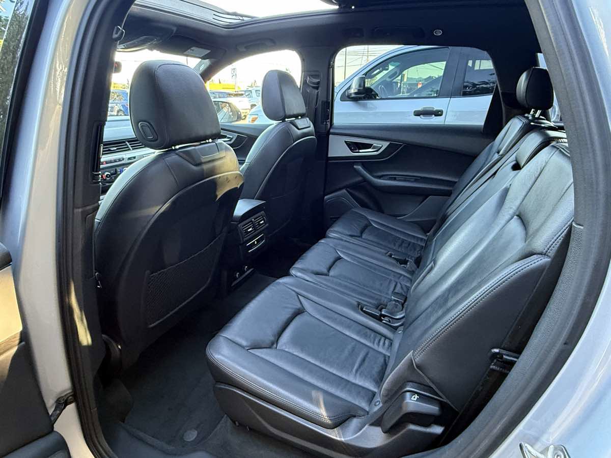 Used 2018 Audi Q7 2.0T Premium Plus AWD/4WD image 14