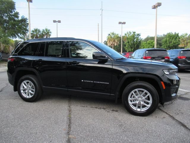 New 2026 Jeep Grand Cherokee Laredo X RWD image 2