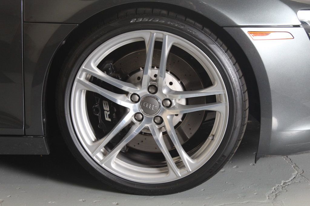 Used 2008 Audi R8 V8 image 17