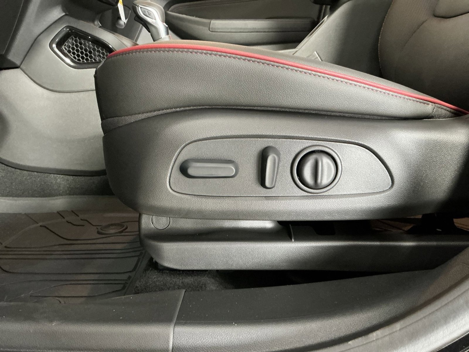 New 2026 Chevrolet TrailBlazer RS w/ Convenience Package image 22