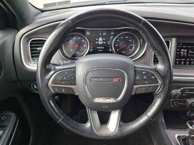 Used 2019 Dodge Charger SXT w/ Leather Interior Group RWD image 19