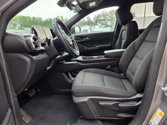 Certified 2025 Chevrolet Equinox LT FWD image 12