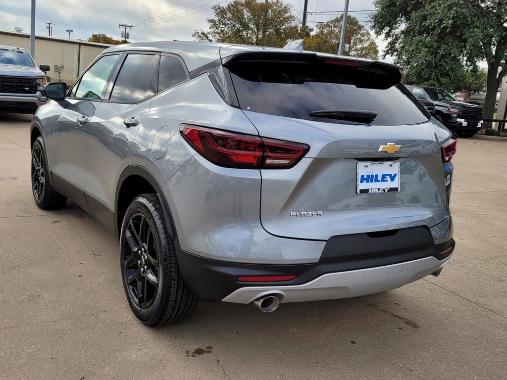 New 2026 Chevrolet Blazer LT image 3
