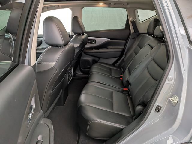 Used 2022 Nissan Murano SL w/ SL Moonroof Package image 17