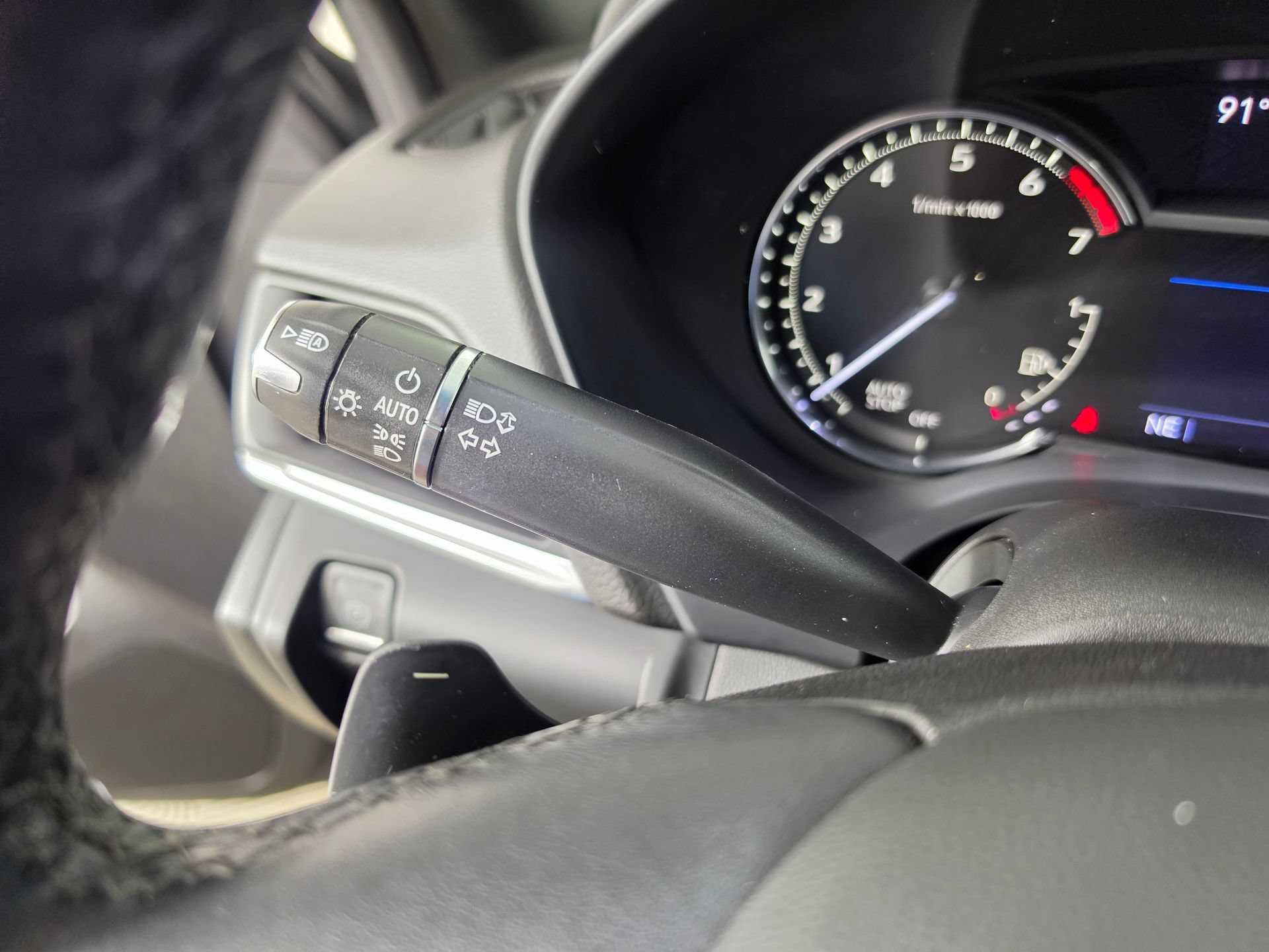 Used 2023 Cadillac CT4 Luxury RWD image 25
