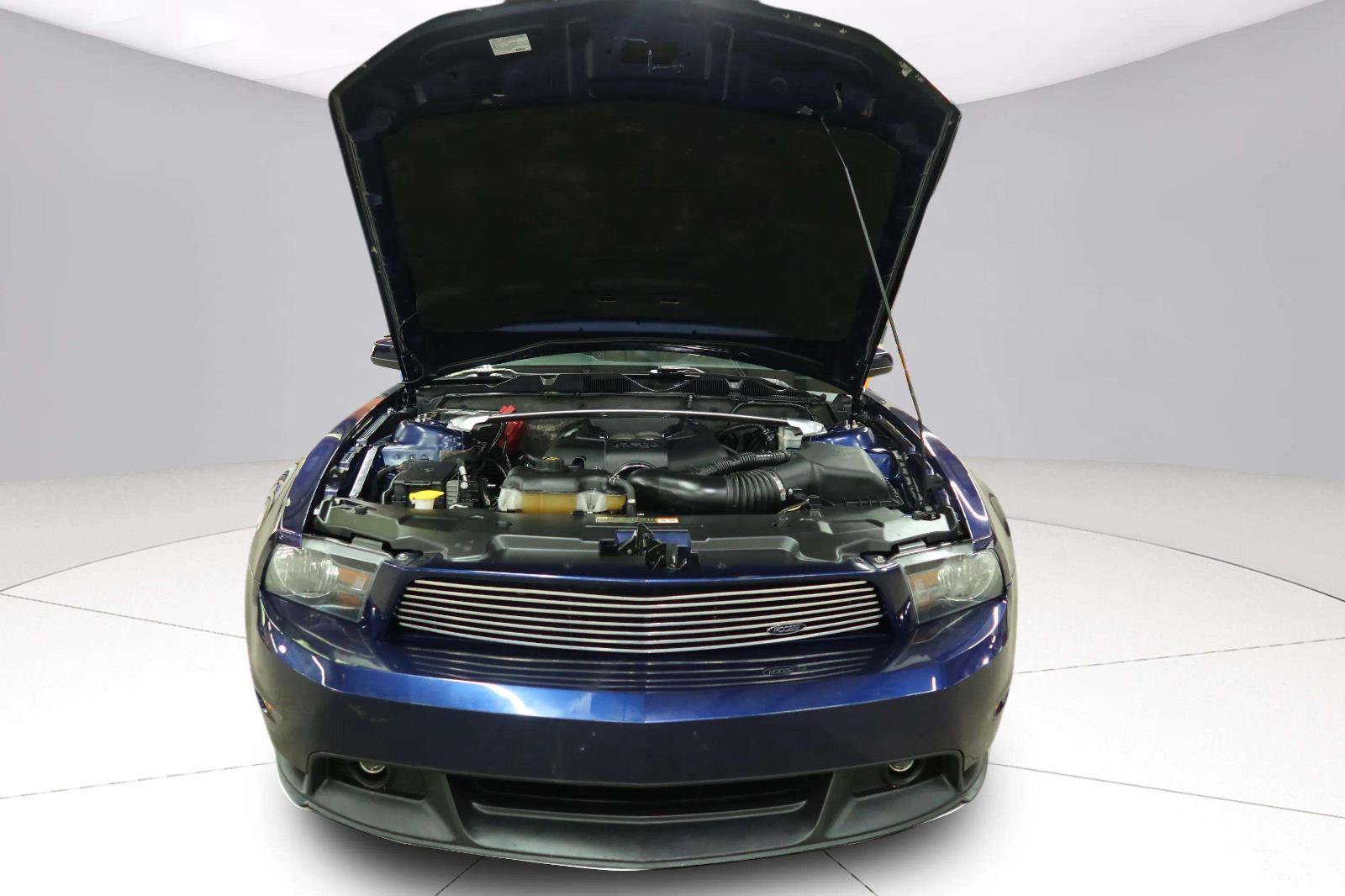 Used 2012 Ford Mustang GT Premium w/ Brembo Brake Pkg RWD image 32