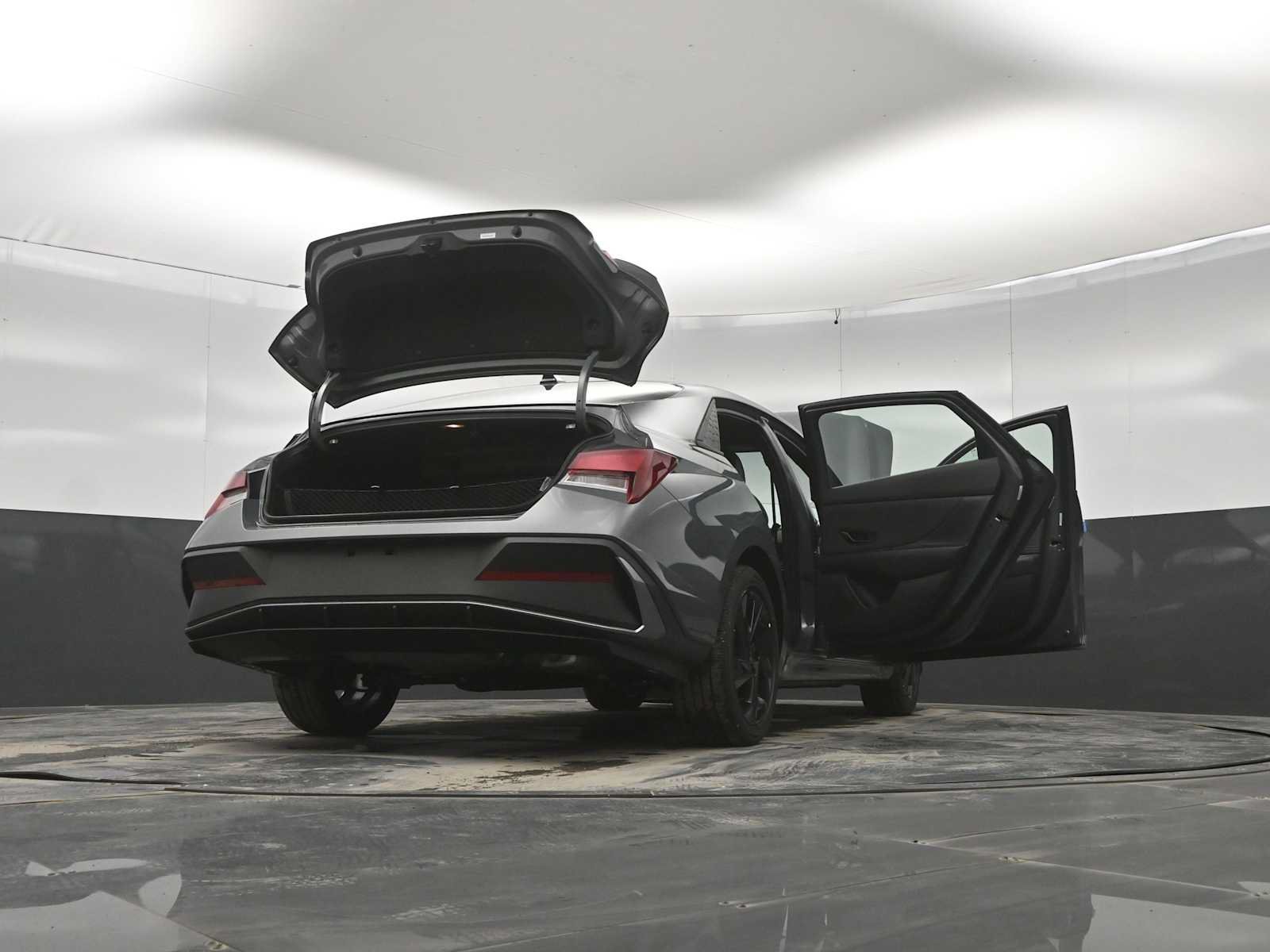 New 2026 Hyundai Elantra SEL Sport FWD image 45