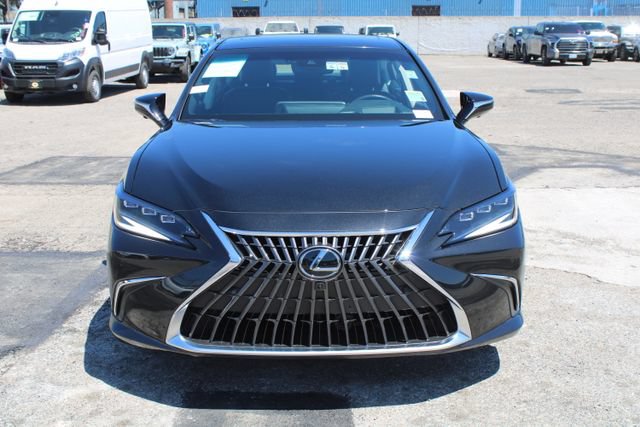 Used 2024 Lexus ES 300h w/ Accessory Package (Z1) FWD image 2