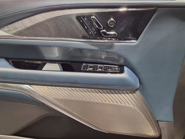 New 2025 Cadillac Escalade IQ Sport 2 image 17