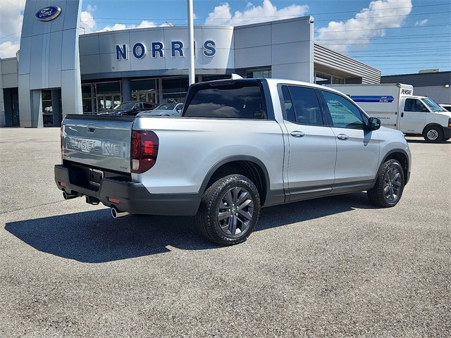Certified 2025 Honda Ridgeline Sport image 4