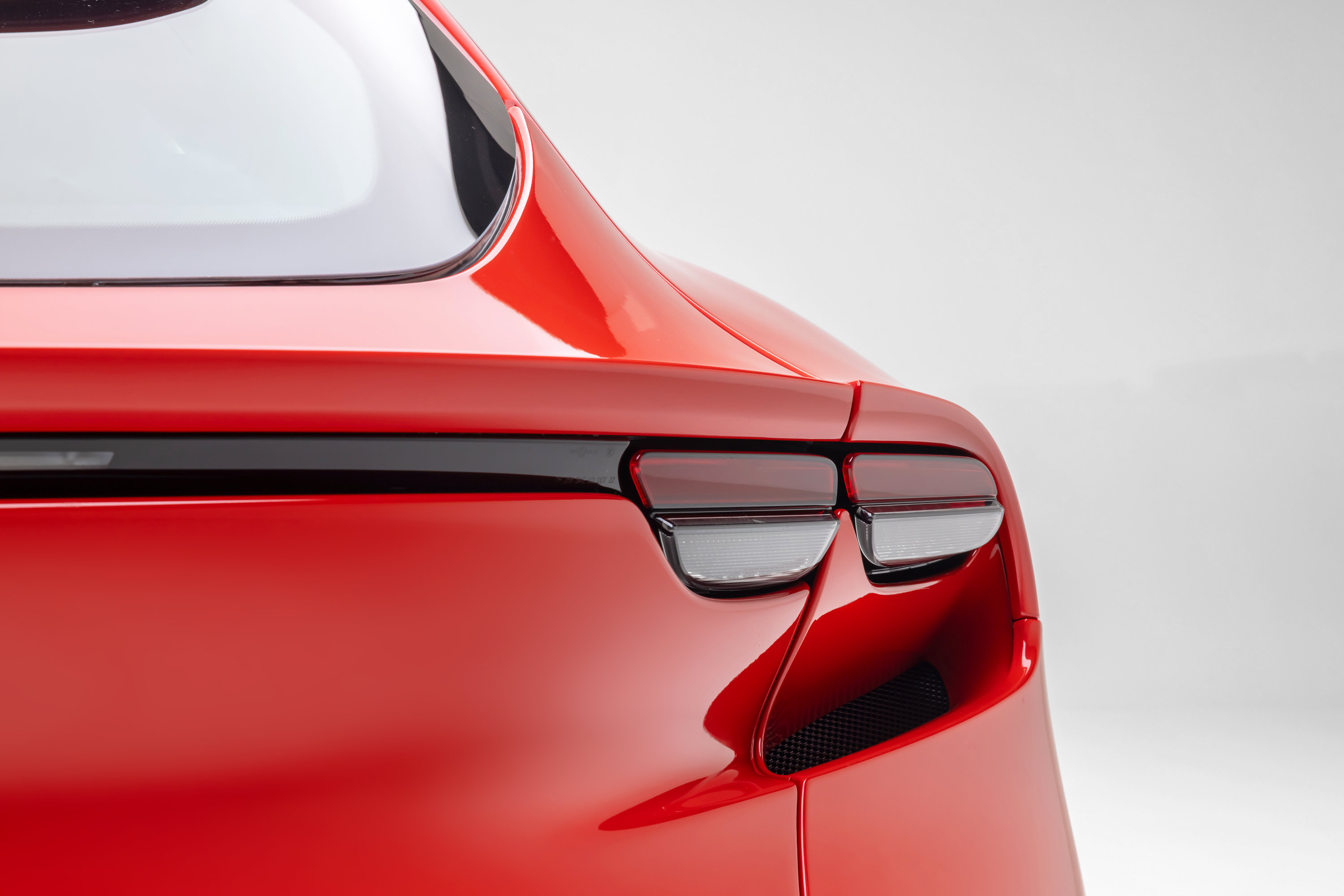 Certified 2026 Ferrari Purosangue AWD/4WD image 23