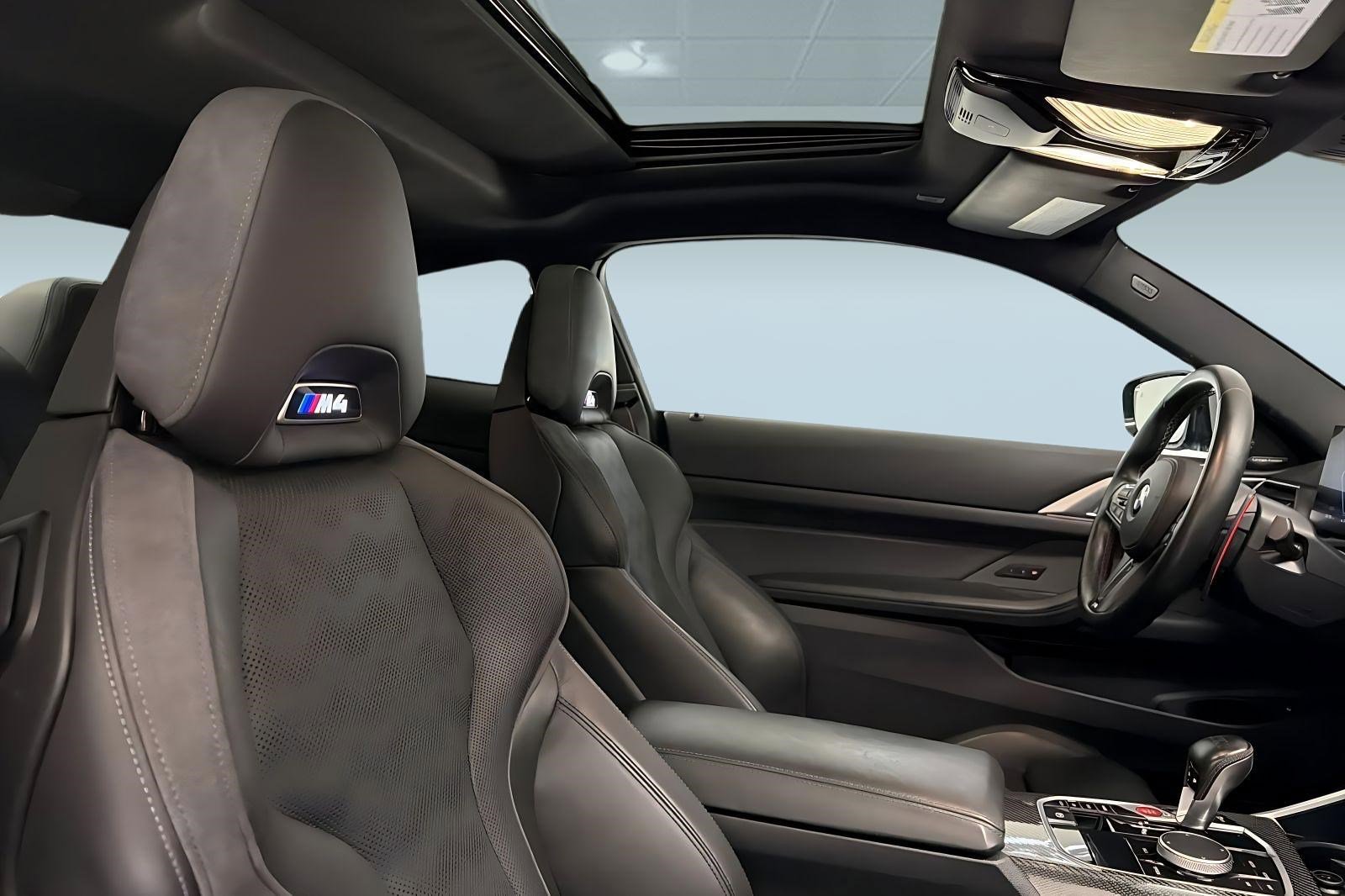 Used 2024 BMW M4 Competition image 33