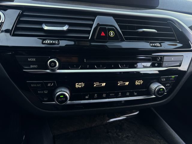 Used 2019 BMW 540i w/ Convenience Package image 26