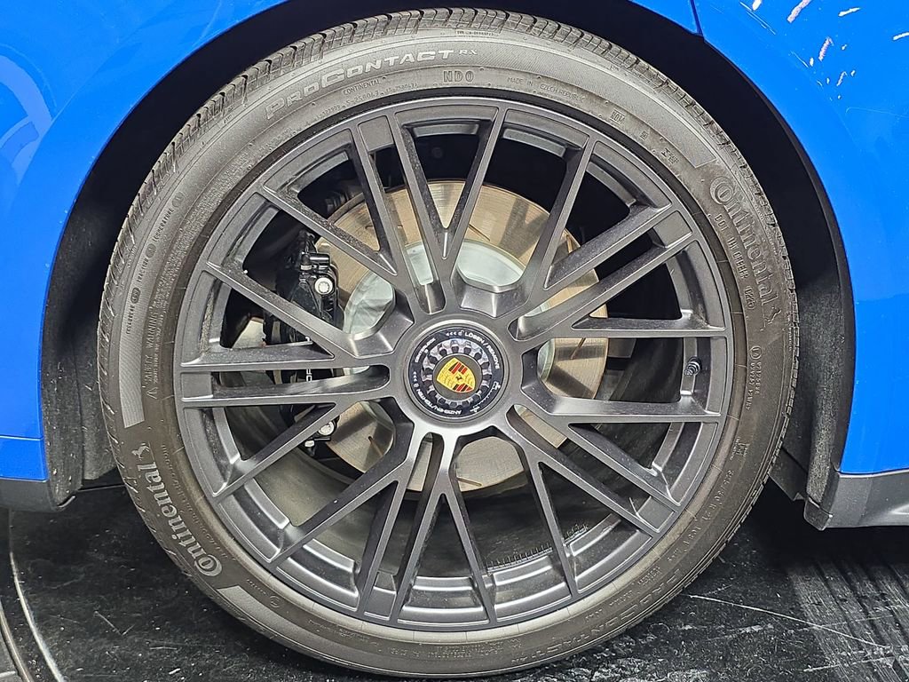 Certified 2025 Porsche Panamera GTS image 29