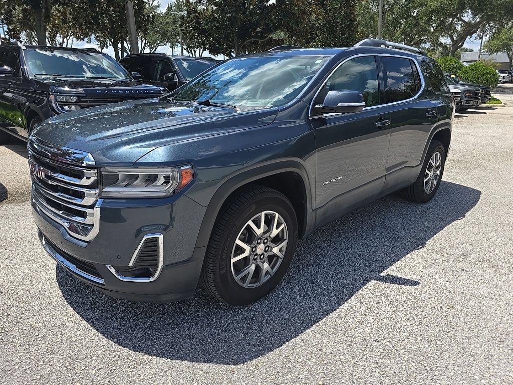 Used 2020 GMC Acadia SLT w/ Driver Alert Package II FWD image 2