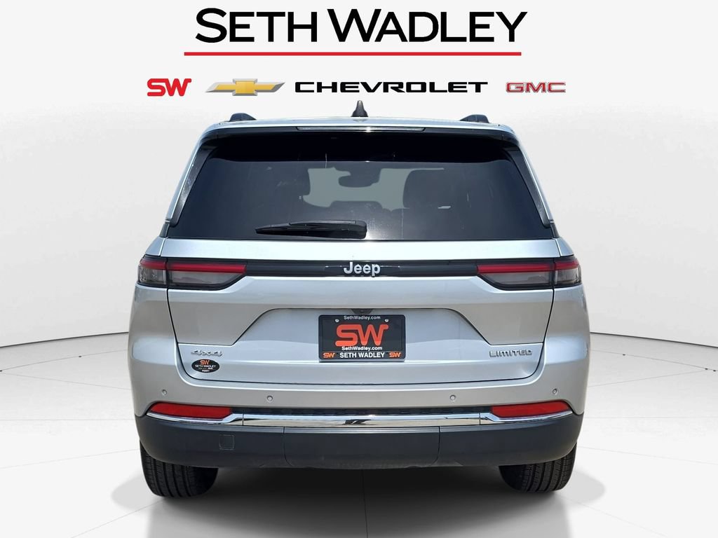 Used 2024 Jeep Grand Cherokee Limited AWD/4WD image 6