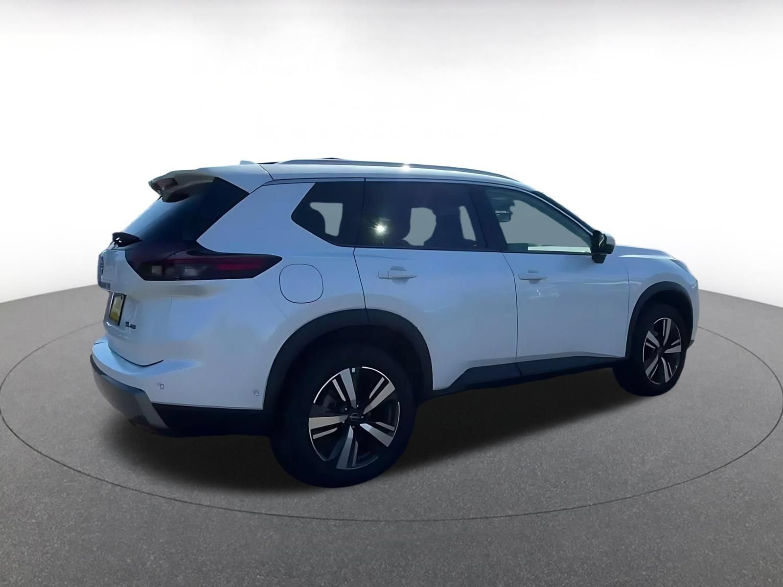 Used 2026 Nissan Rogue SL AWD/4WD image 11